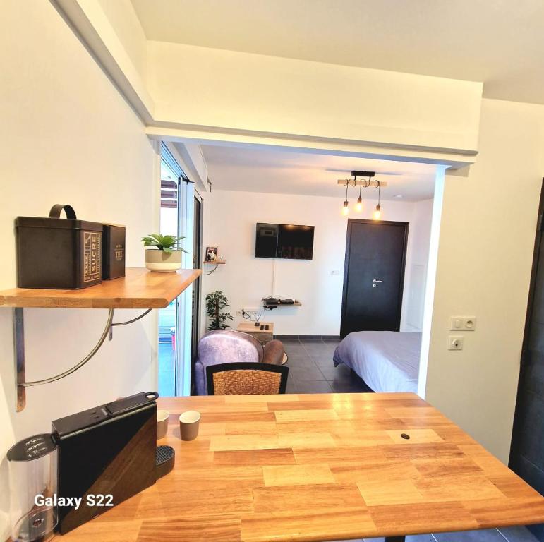 Studio Leu Loft location vacances à Saint-Leu proche plage